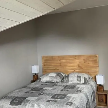 Gite Confortable A Avec Vue Sur Lac, 3 Chambres, Balcon, Garage Et Parking Privatif - Fr-1-589-423 *